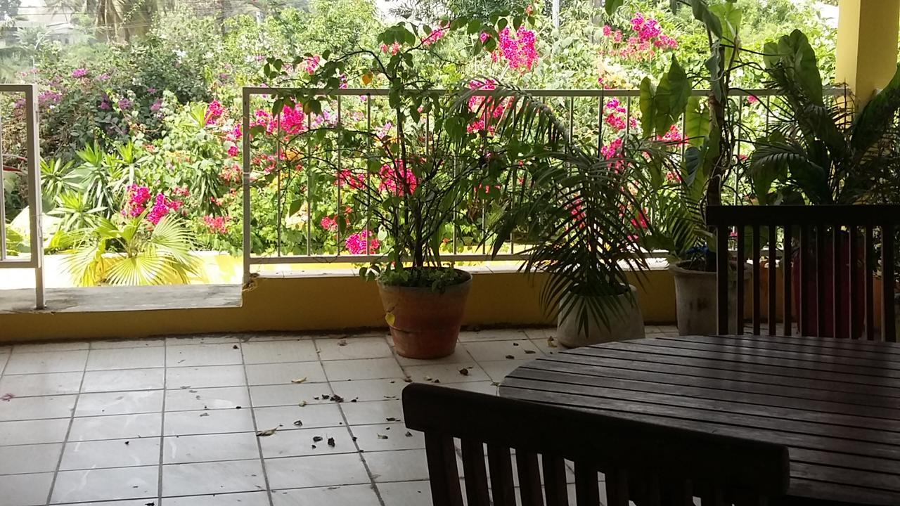 Gaia'S Garden B&B Abidjan Eksteriør billede